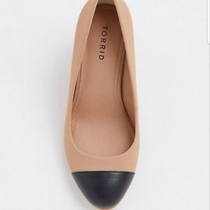torrid nude two-tone pump